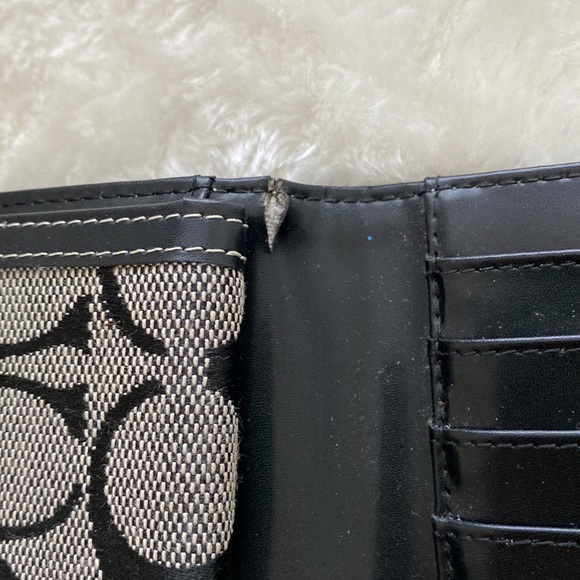 SALE❗️💝COACH Wallet in Signature Canvas with checkbook holder💝 - Picture 11 of 14